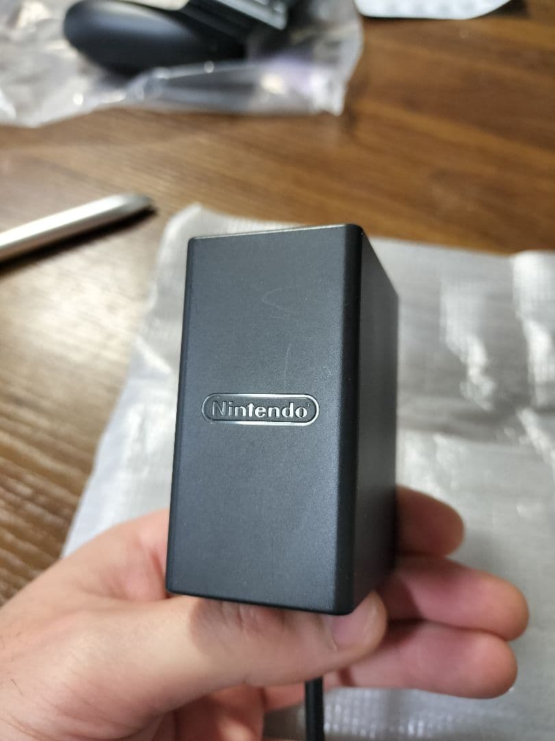 超美品 Nintendo Switch 本体+ゲームパッド(コントローラ未使用)