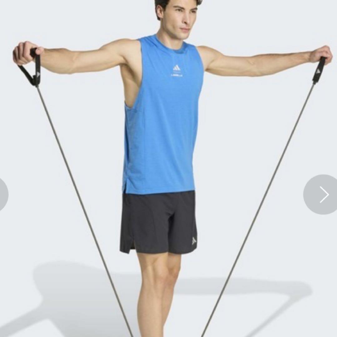 レズミルズ　adidasタンクトップレスミルズ　アディダス　Les Mills