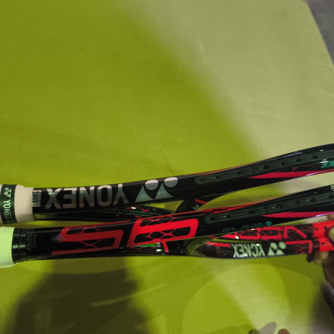 YONEX テニスラケット 2本セット カスタムフィット　VCORE SV95