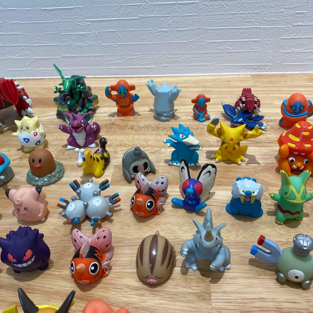 プ*可様 ポケモン指人形など　約85体 レア・クリア・ビッグフィギュア含む
