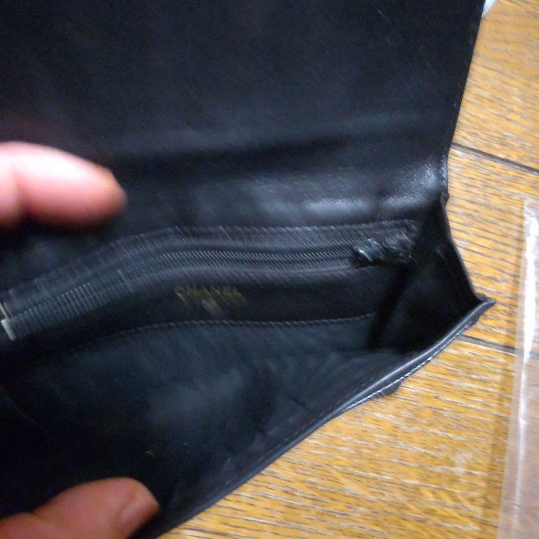 CHANELキャビアスキン財布