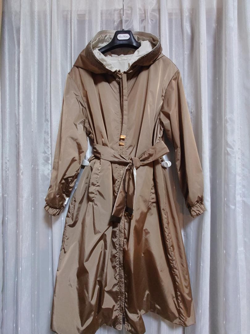 お値下げ☆極美品MAXMARA THECUBE☆ビジュータフタコートブラウン４０