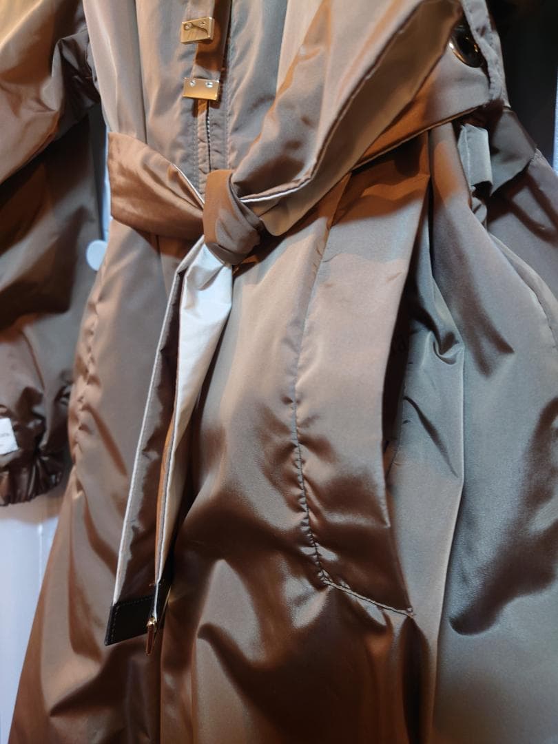 お値下げ☆極美品MAXMARA THECUBE☆ビジュータフタコートブラウン４０