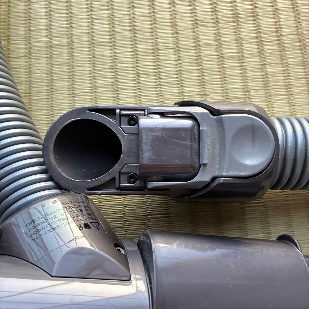 Dyson キャニスター掃除機 本体DC63 付属品ホースのみ【動作確認済み】