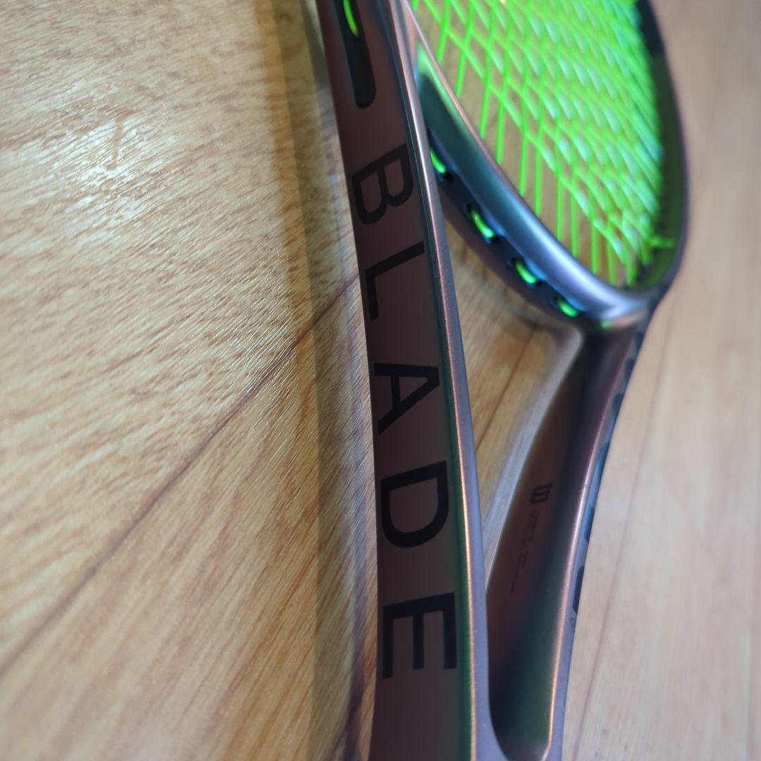 Wilson BLADE 98　V8　16✕19　グリップ２