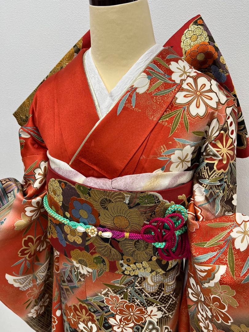 振り袖　フルセット　長襦袢付　成人式　結婚式　赤　金彩加工　刺繍入り　817