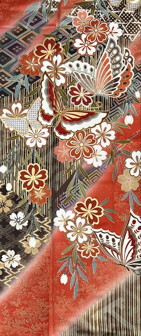 振り袖　フルセット　長襦袢付　成人式　結婚式　赤　金彩加工　刺繍入り　817