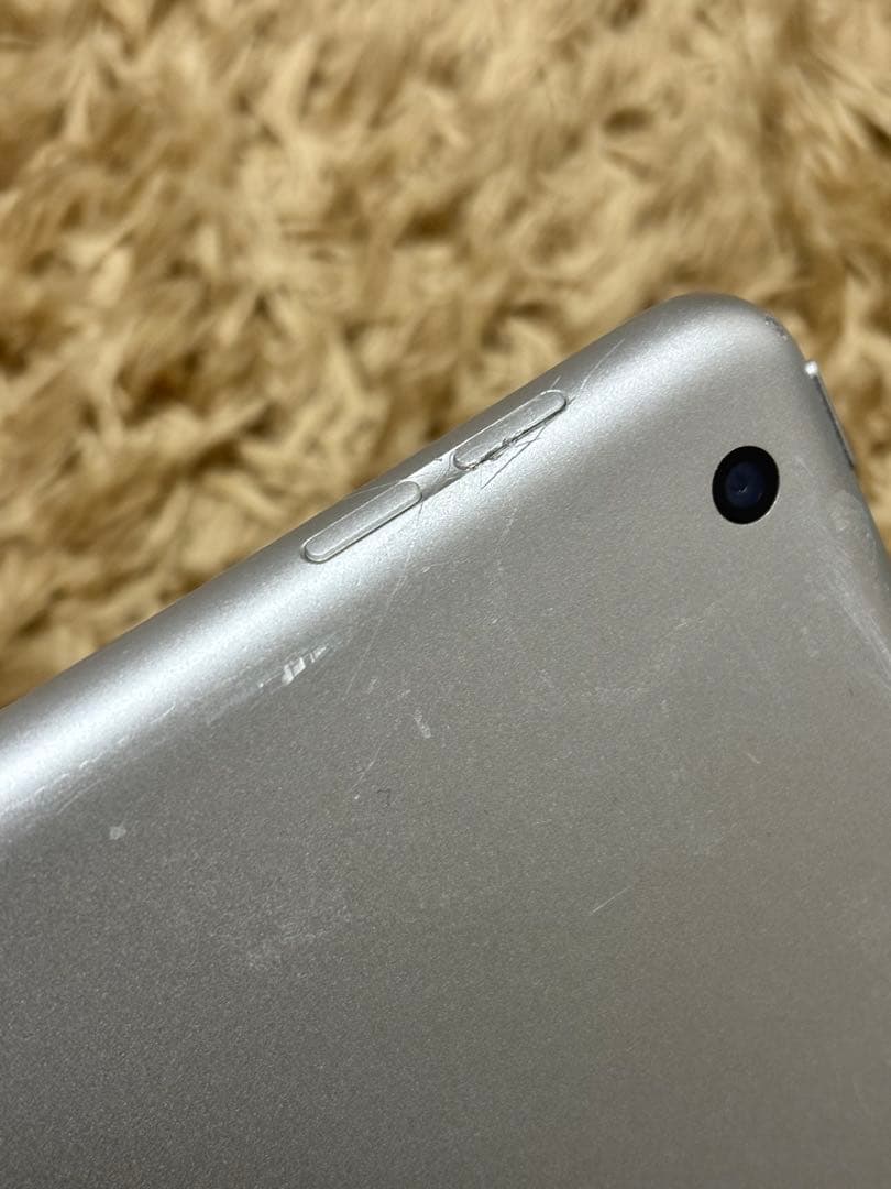 Apple iPad 第8世代　128GB 訳あり（音量↑ボタン不良）