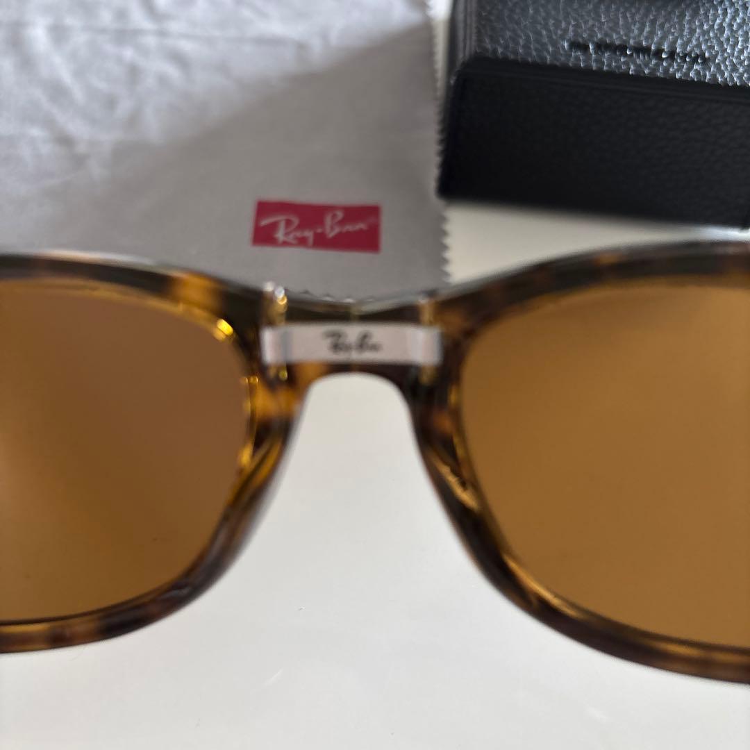 Ray-Ban Wayfarer サングラス BR4105
