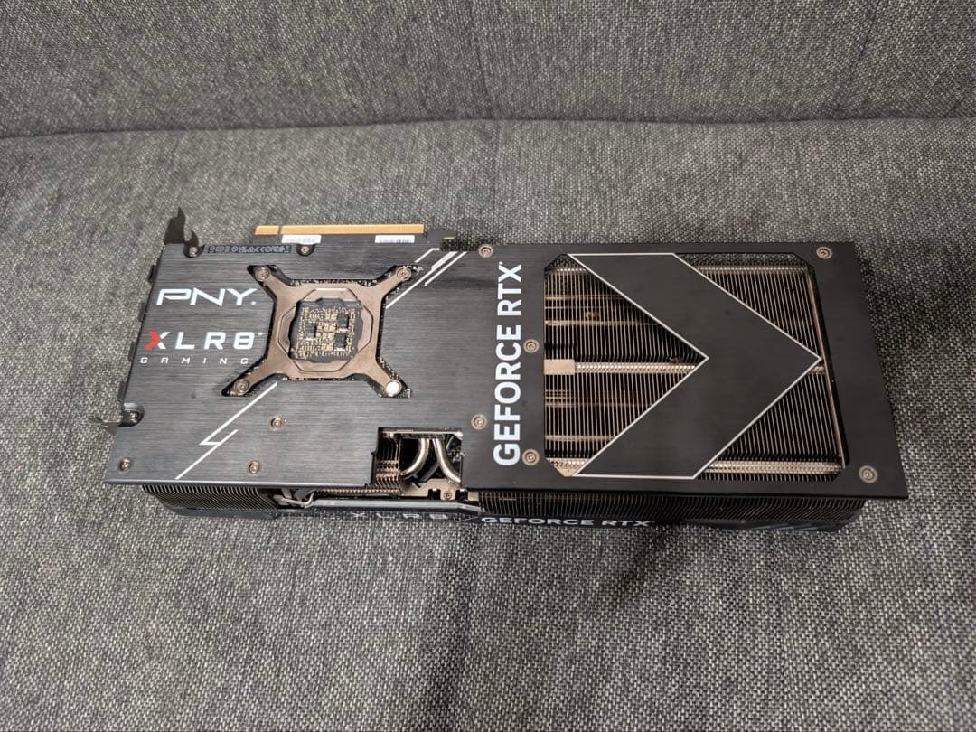 グラフィックボード・グラボ・ビデオカード PNY GeForce RTX4070Ti 12GB VERTO EPIC-X