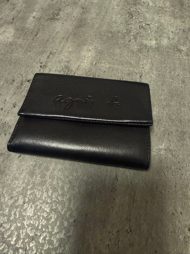 agnis b. ブラック三つ折り財布