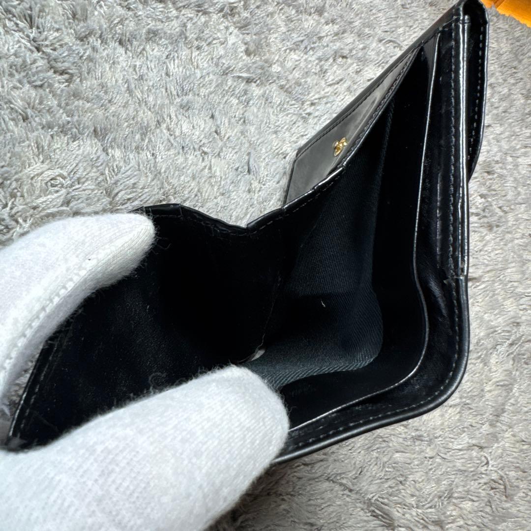 Vivienne Westwood ヴィヴィアンウエストウッド 二つ折り財布