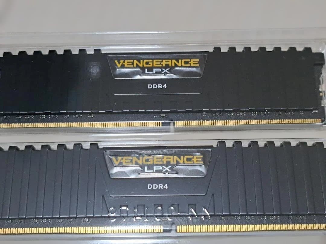 CORSAIR DDR4-3200MHz 16GB (8GB×2枚キット)送料込
