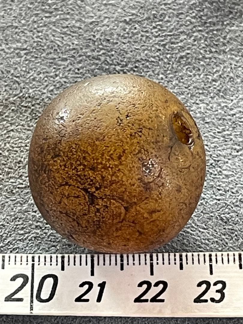 アンティーク　チベット瑪瑙玉　大玉　出土品