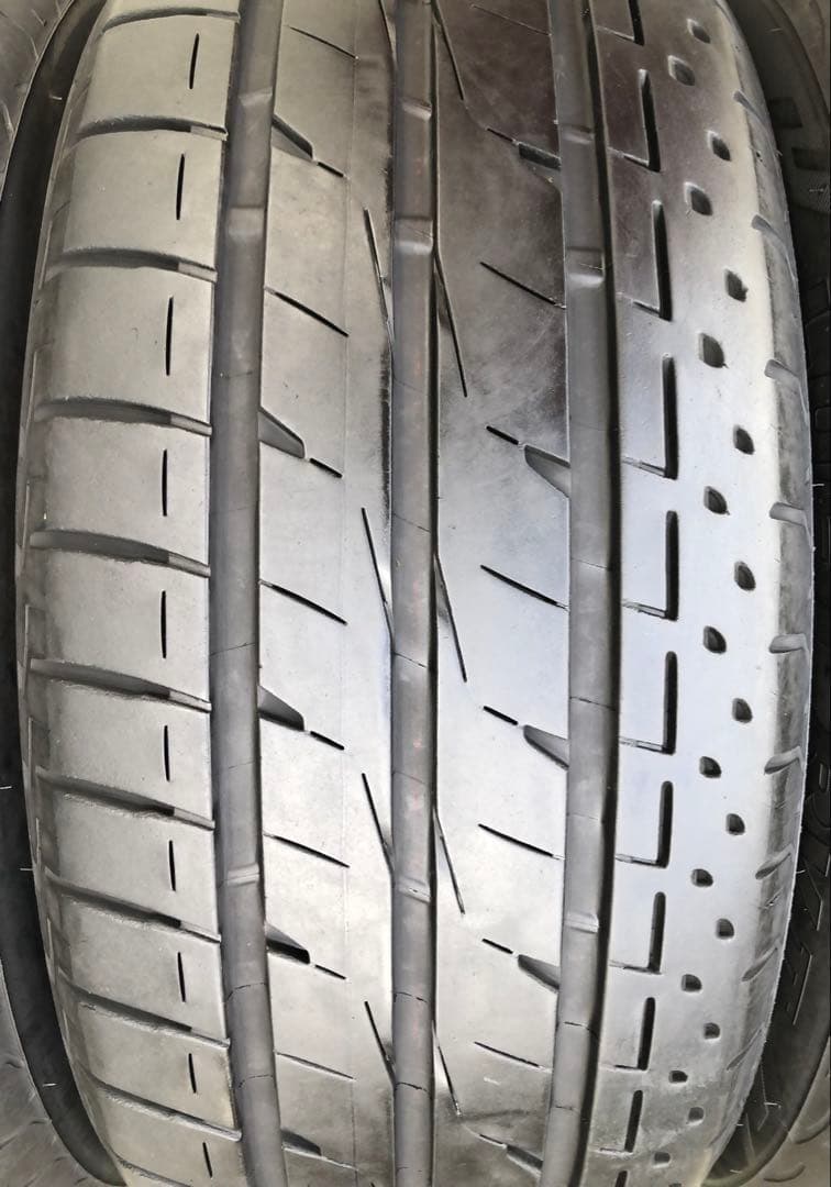 235/50 R18 BRIDGESTONE LUFT RVIIラジアルタイヤ