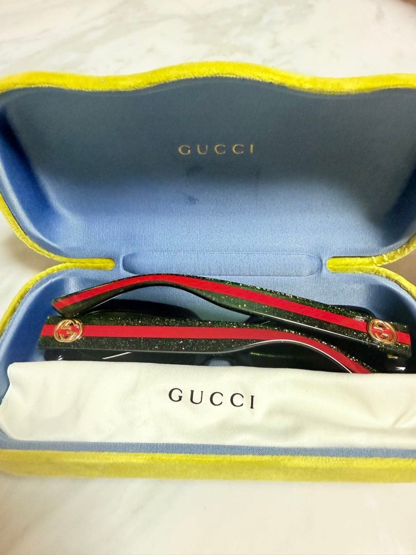 GUCCI サングラス 大きめスクエア型