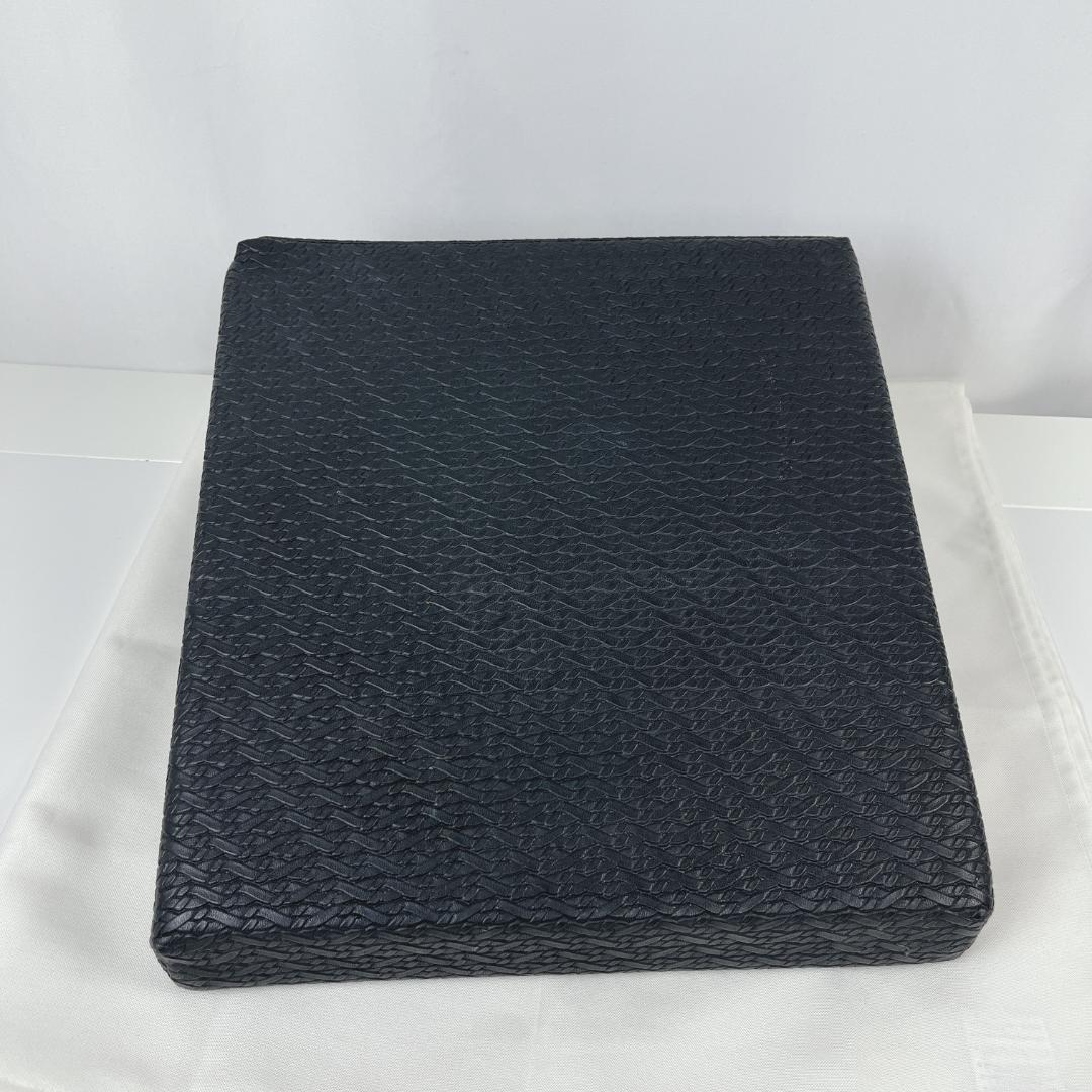 美品☘️　サンテプラス　フレックスクッション　ブラック