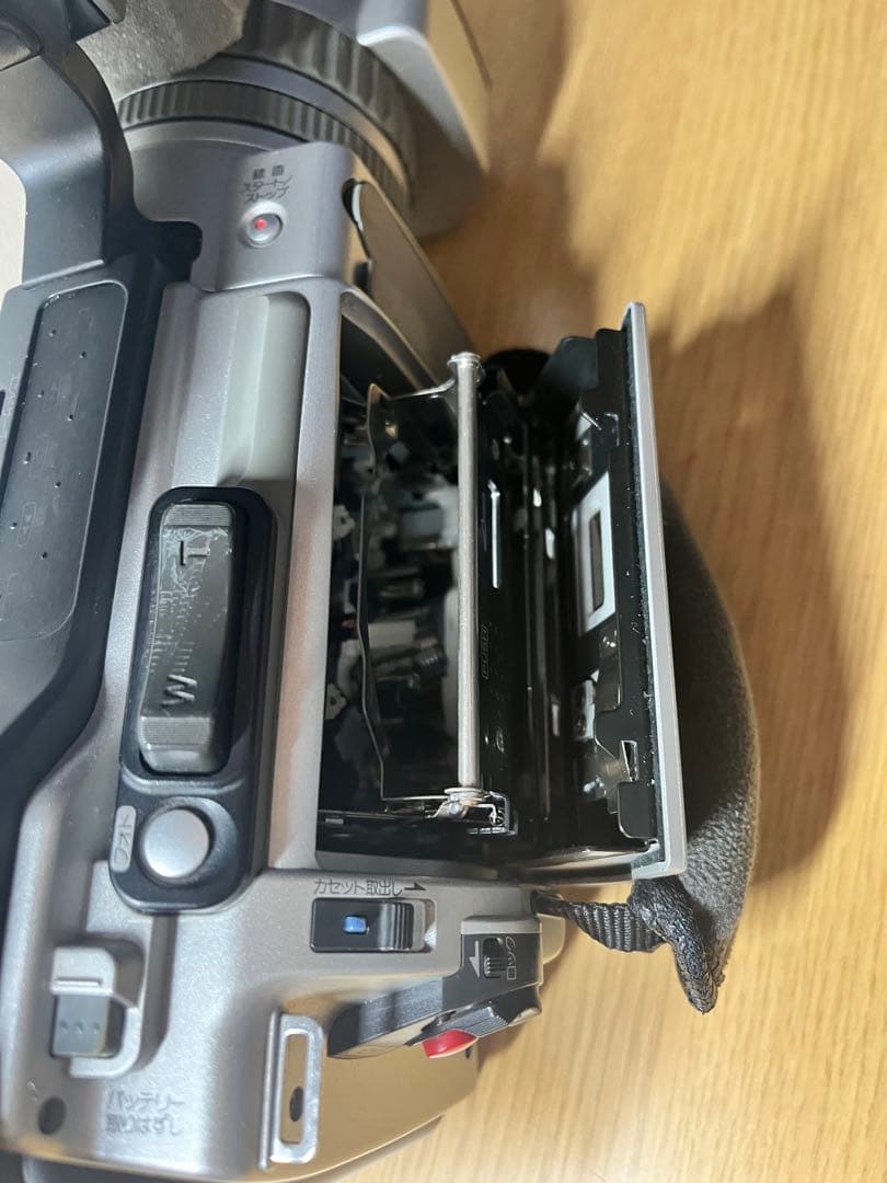 【ジャンク品】SONY デジタルハンディカム VX2000