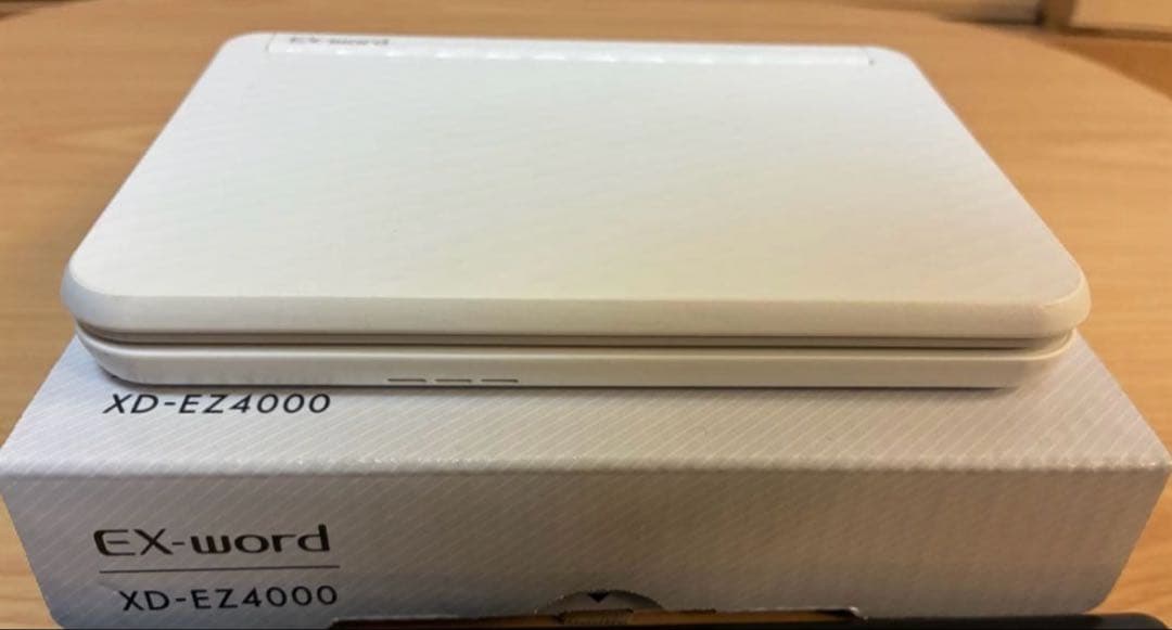 【美品・動作良好】カシオ 電子辞書 エクスワード XD-EZ4000 ホワイト