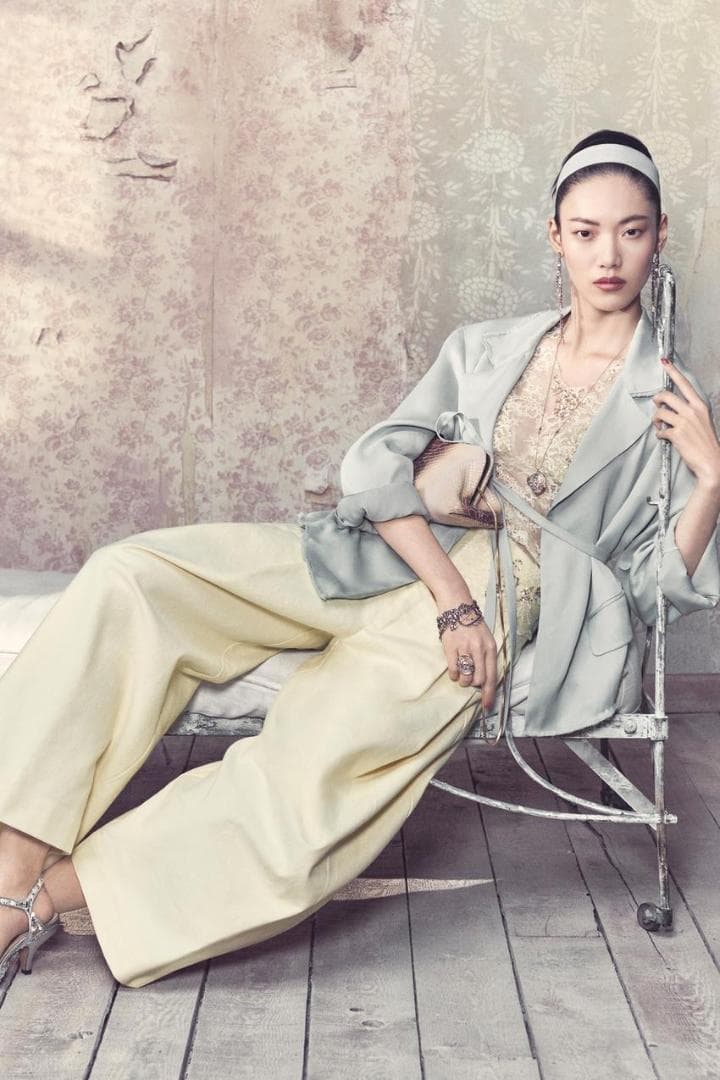新品 ZARA LIMITED EDITION 流れるようなブレザー 緑色 M