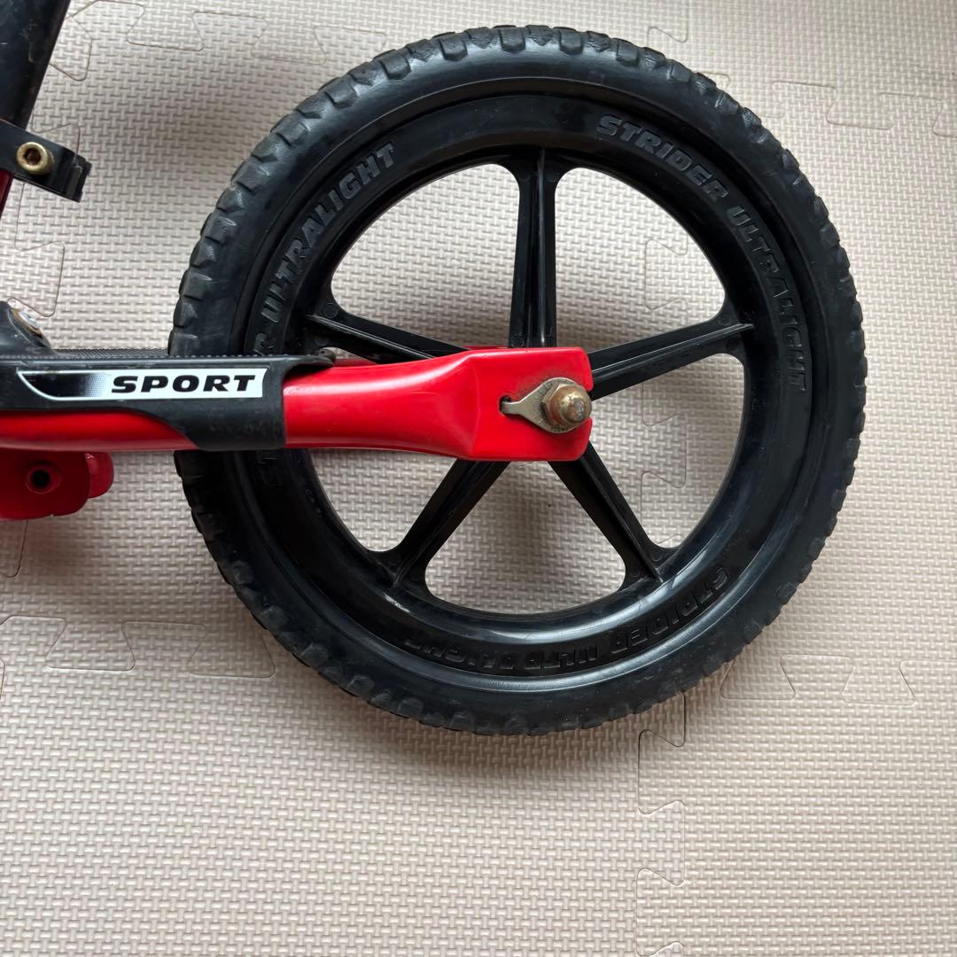 STRIDER バランスバイク 赤　スポーツ