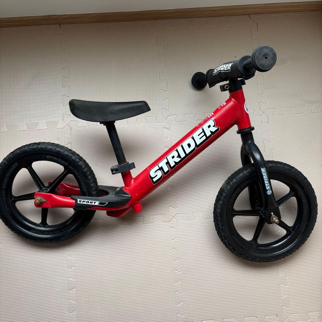 STRIDER バランスバイク 赤　スポーツ