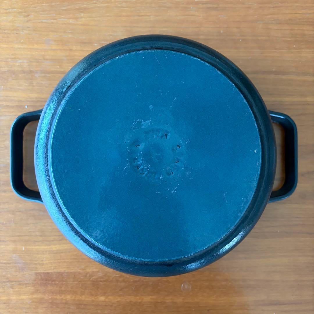 STAUB LA COCOTTE 両手鍋 22cm