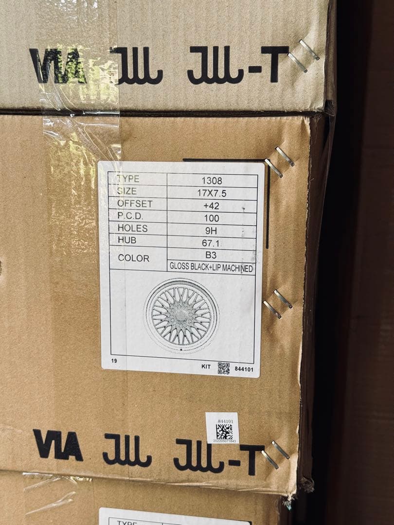 BBS RS 風4本 17inch 9穴 マルチホール PCD100