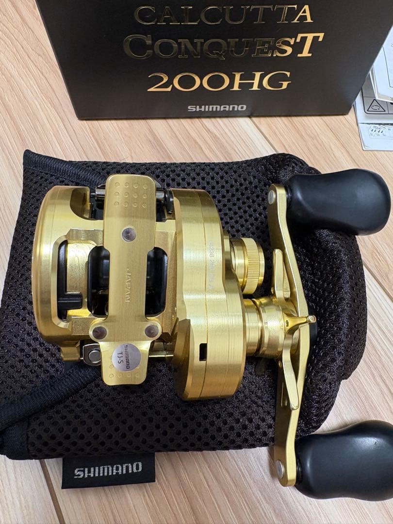 シマノ　21カルカッタコンクエスト200 HG 美品