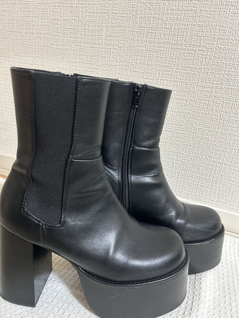 EMODA 厚底ショートブーツ 黒 美品 Mサイズ