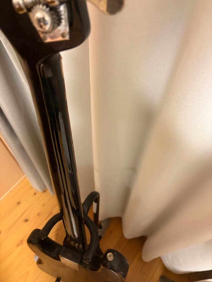 Busker's（バスカーズ）ベース　ジャズベース　シールド、ピック付属