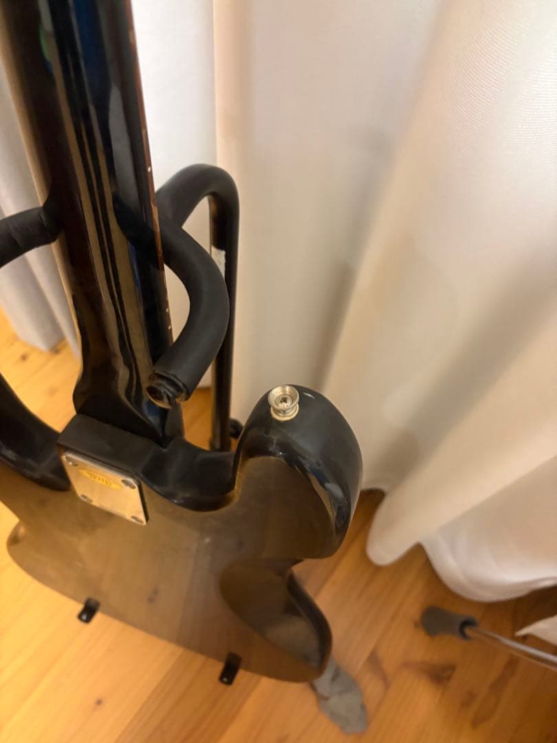 Busker's（バスカーズ）ベース　ジャズベース　シールド、ピック付属