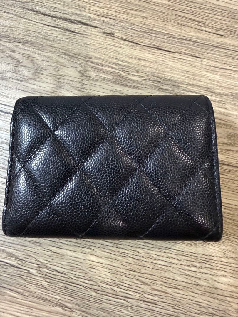 ぽっくん。シャネル CHANEL キャビアスキン マトラッセ 三つ折り財布