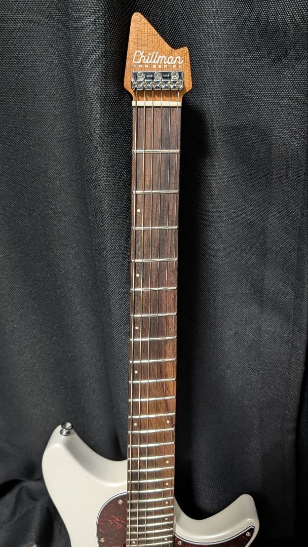 Chillman ERA Series ヘッドレスギター 6弦 ファンフレット