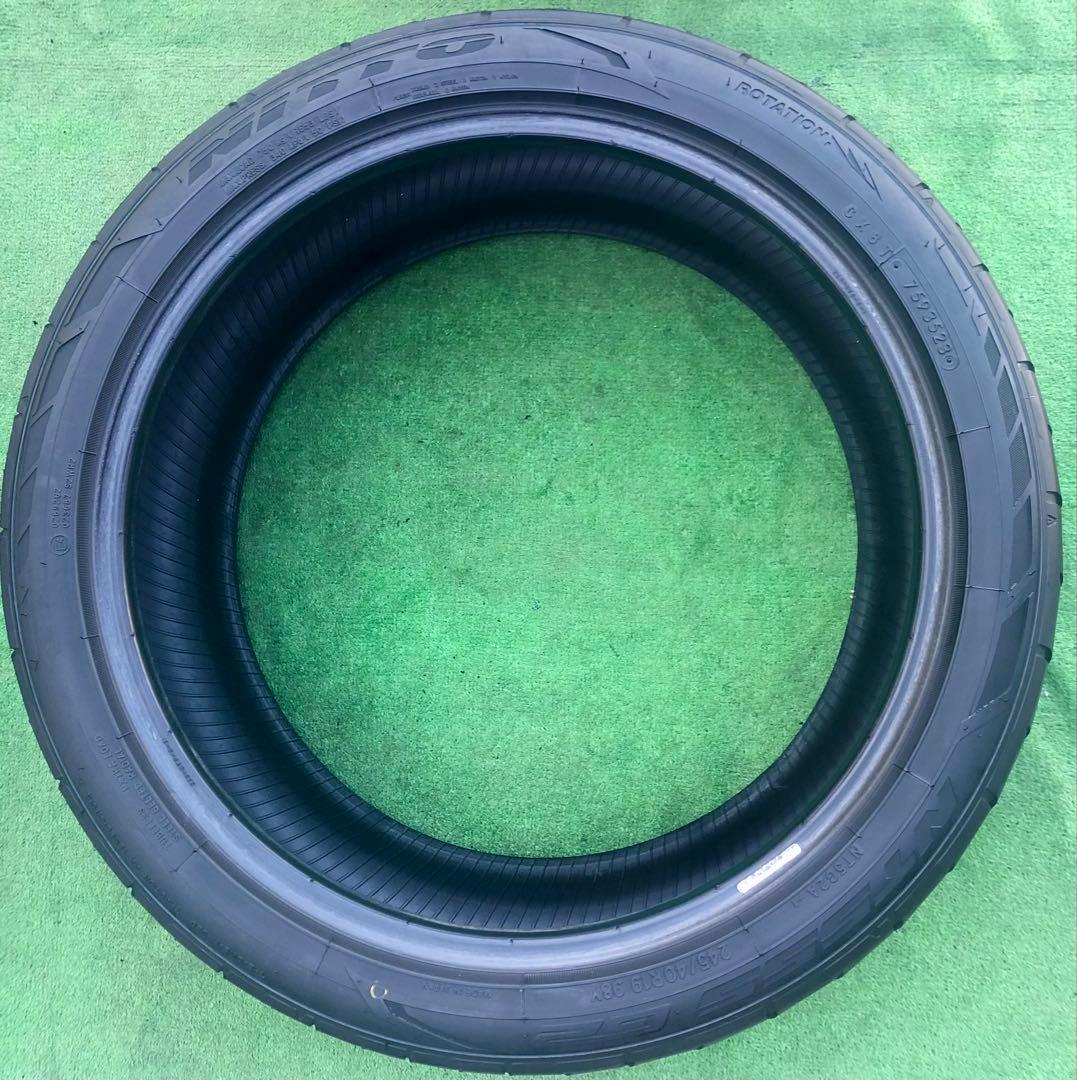 225/45 R19、245/40 R19 NITTO NT555ラジアルタイヤ