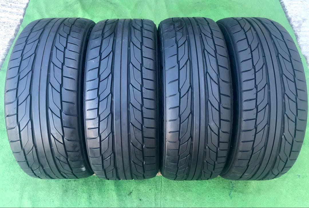 225/45 R19、245/40 R19 NITTO NT555ラジアルタイヤ