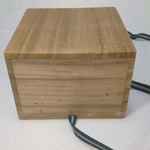 茶道具　抹茶茶碗　 (織部) 藤原 一門