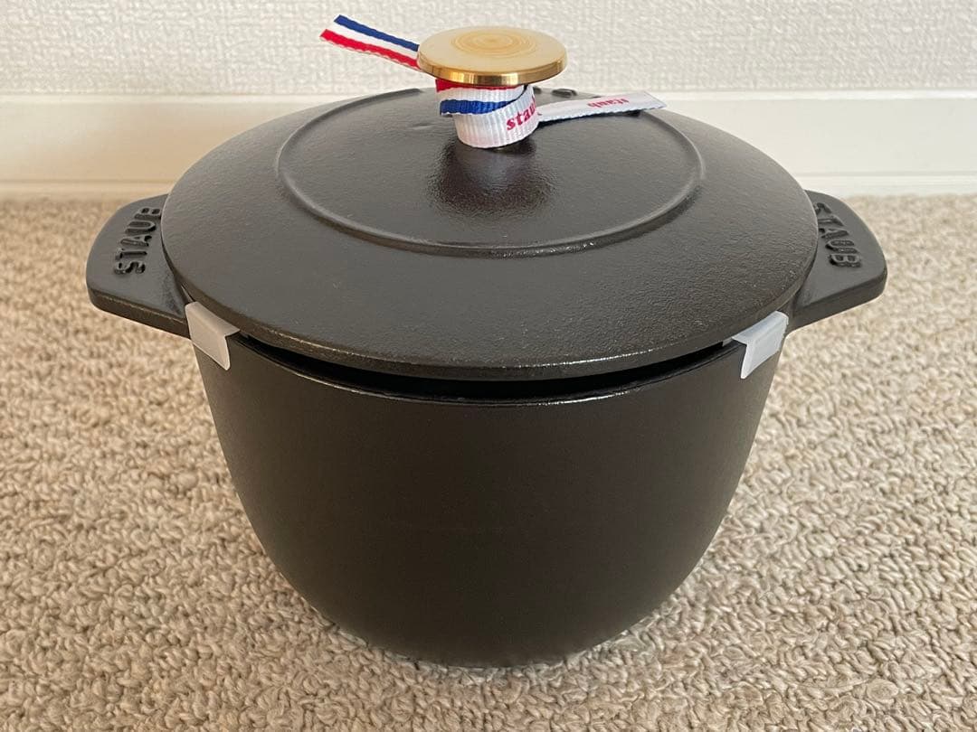 美品シリアル有　staub ストウブ　ココット de GOHAN 16cm M