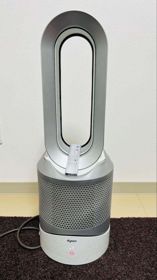 Dyson ダイソン ホット＆クールファン リモコン付き。HP03.