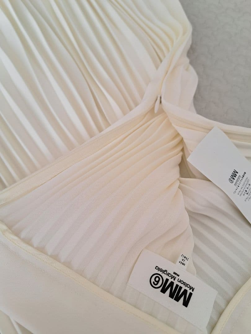 極美品 MM6 Maison Margiela プリーツスカート　ホワイト
