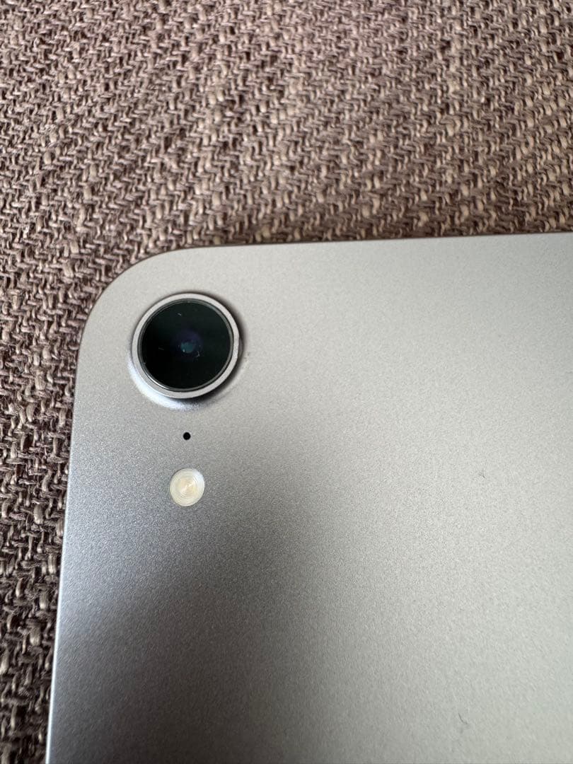 Apple iPad mini（A 17Pro）スペースグレー本体