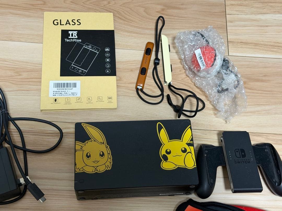 Nintendo Switch ピカチュウモデル おまけ付き 箱無し