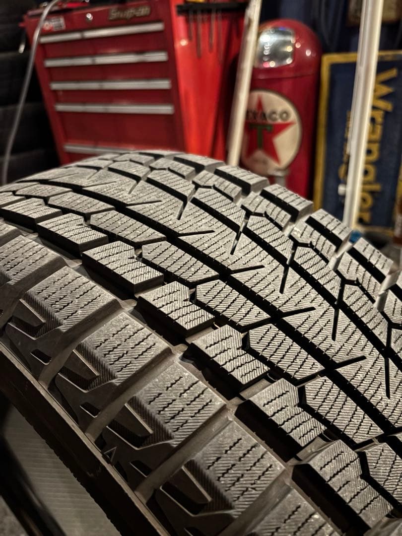◇送料込み◇ 225/50R18 中古スタッドレスタイヤ4本　2024年製造