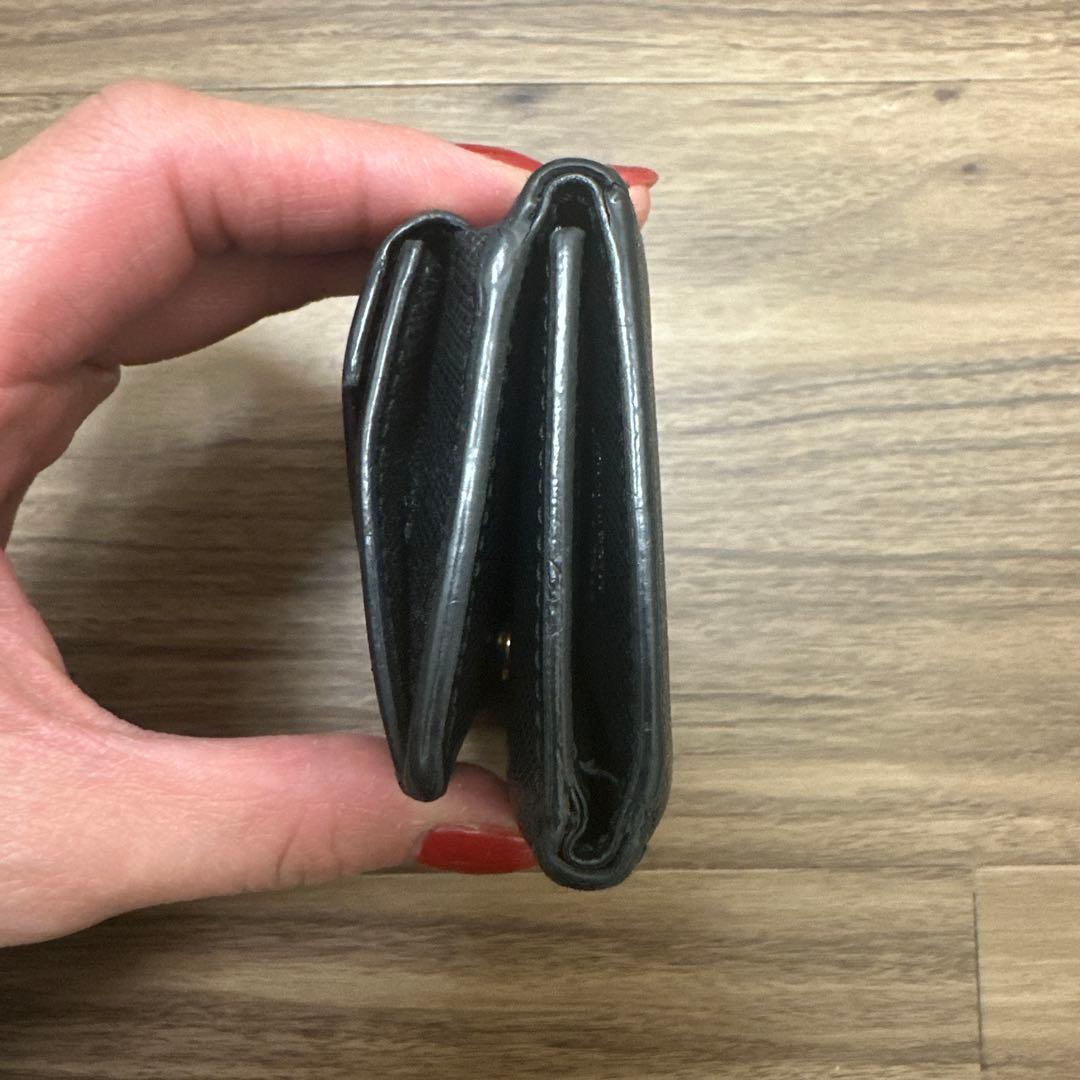 PRADA ブラック 三つ折り財布☆早い者勝ち！値下げ
