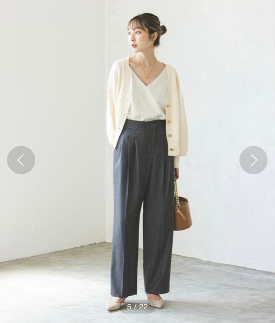 美品　Noble カシミヤ混Vネックパフスリーブカーディガン