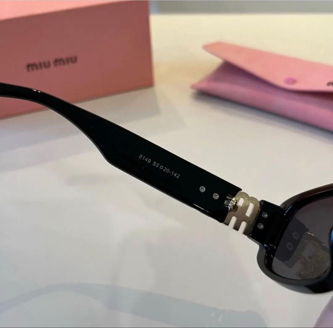 ♡miu miu サングラス ブラック スクエアフレーム ゴールド