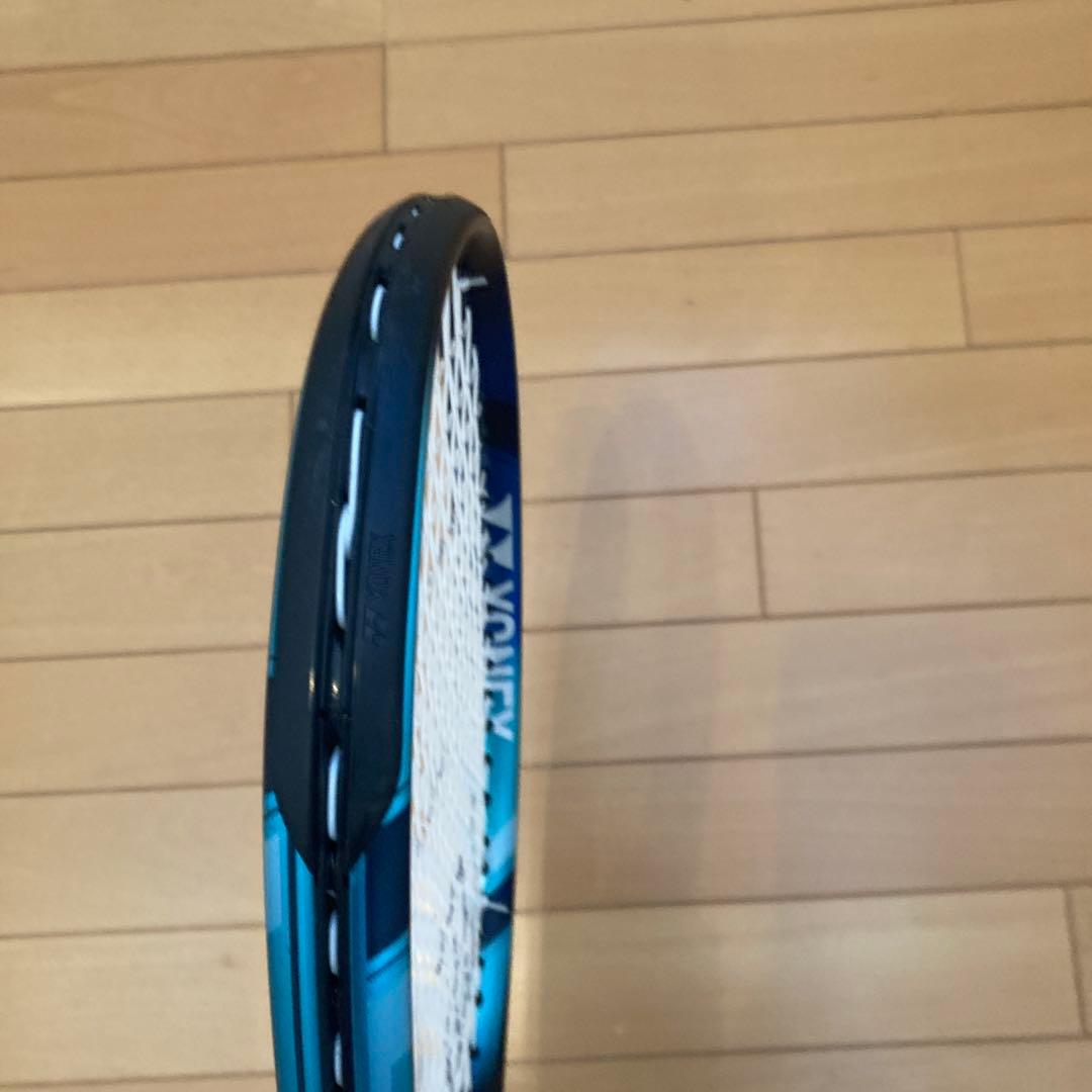 美品‼︎YONEX EZONE 100 ⭐︎ 2022年モデル⭐︎ グリップサイズ3