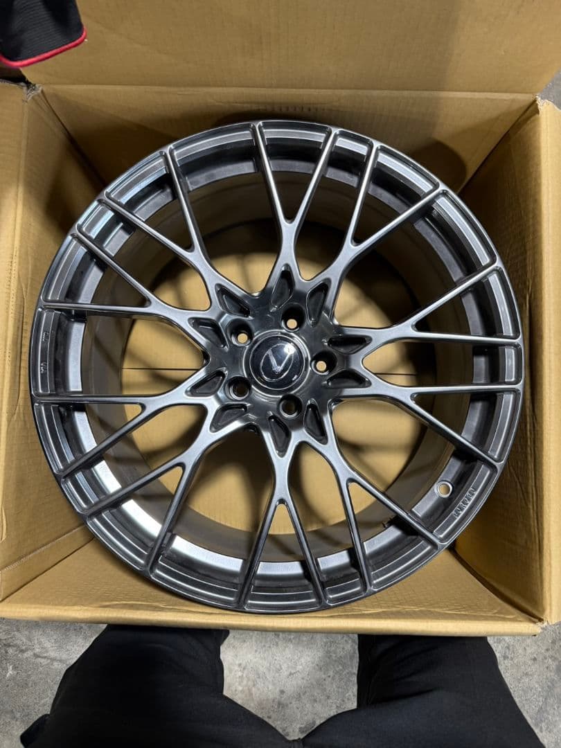 TRD サーキットクラブスポーツ20インチ