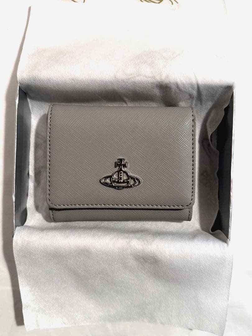【新品未使用】Vivienne Westwood 三つ折り財布 グレー 大人気