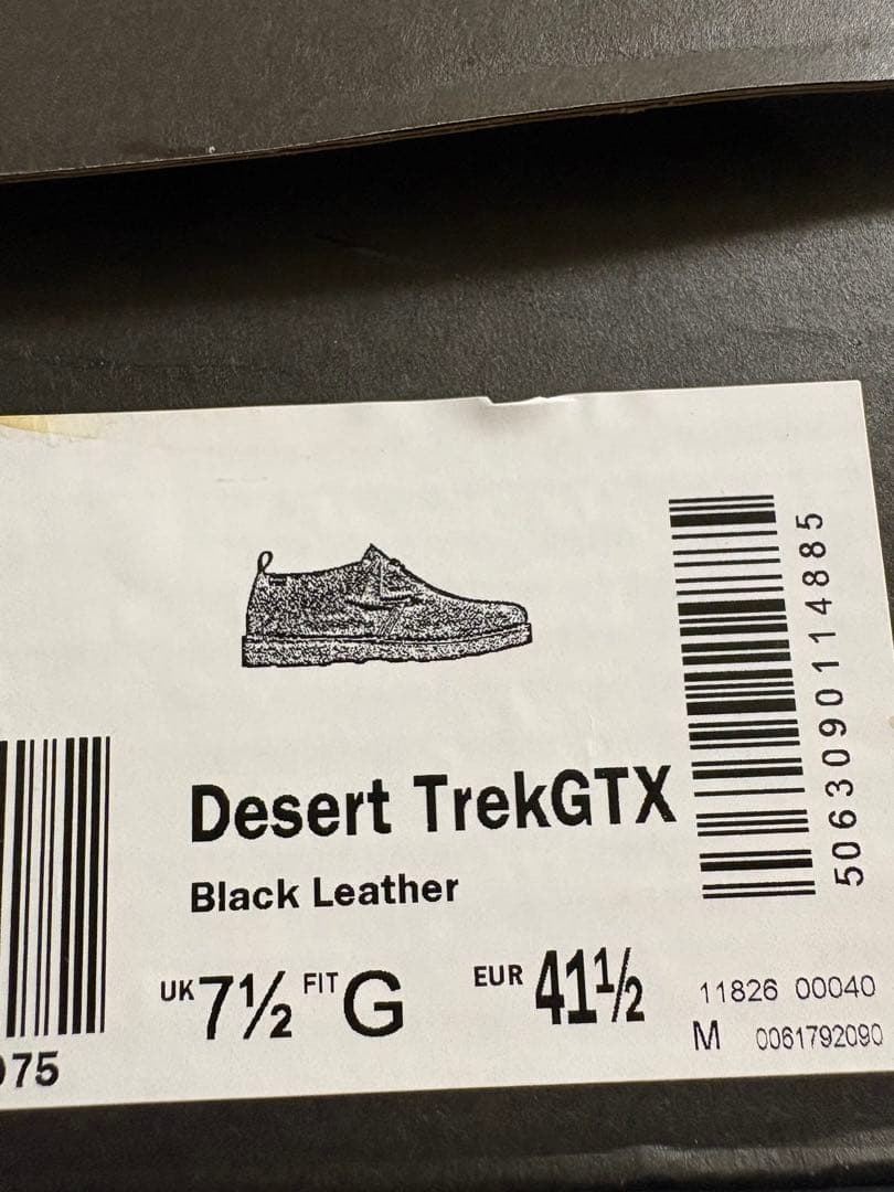 新品　定価33000円　ClarksクラークスDesert Trekゴアテックス